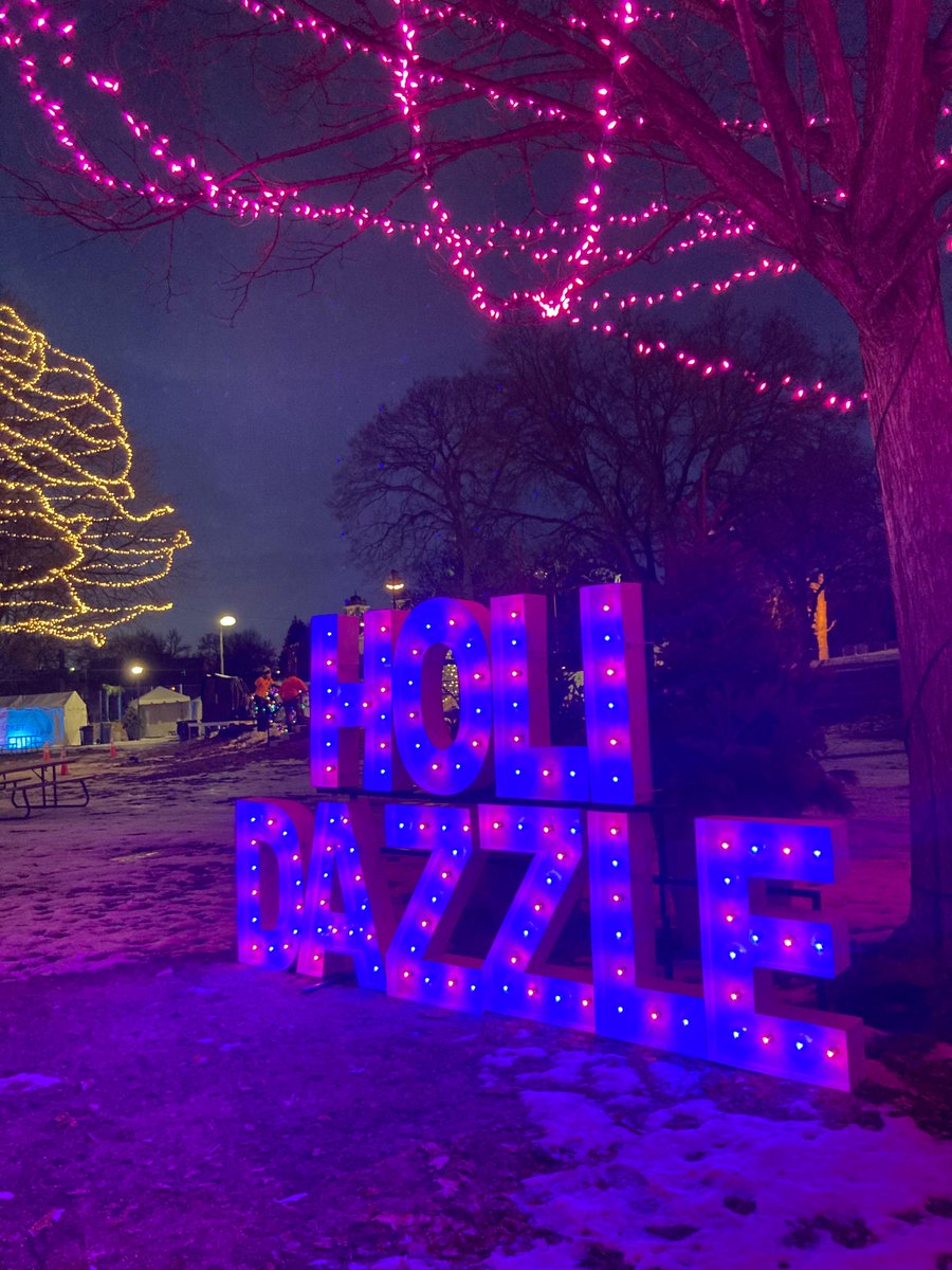 Holidazzle tweet media