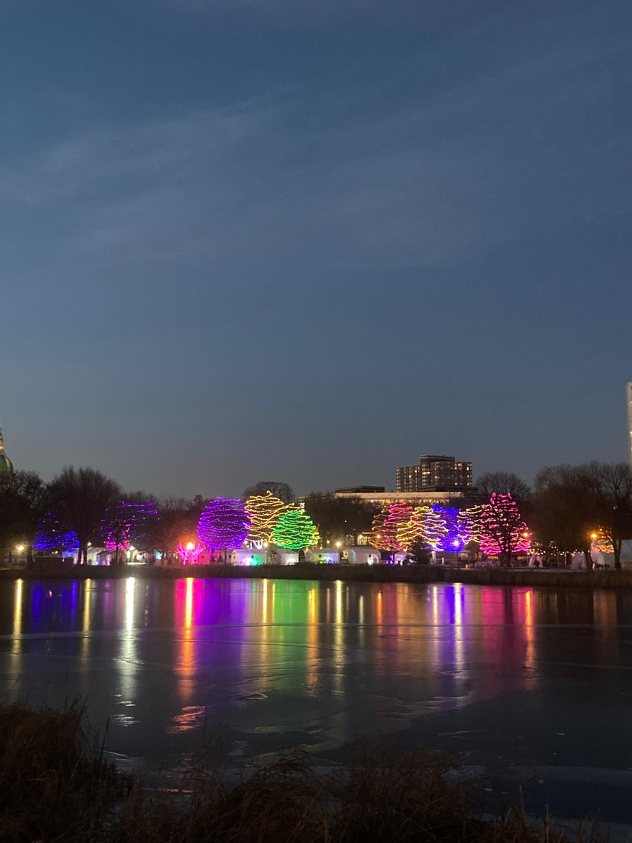 Holidazzle tweet media