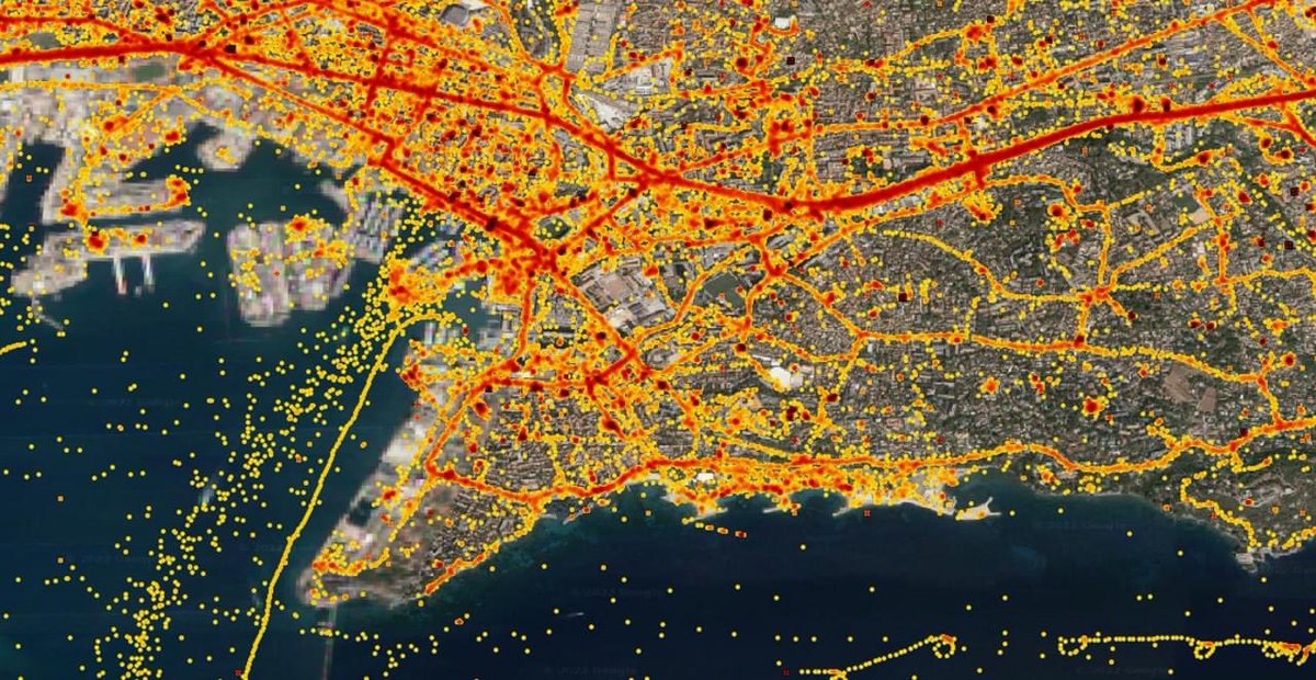 CitiProfile's tweet photo. #30DayMapChallenge - day 24 two colors
Representation de #Toulon via la concentration de mouvements de personne autour du #Mourillon et près du port.                               Chaque point jaune représente un signal #GPS, le rouge un amas de points.
Source: @CitiProfile https://t.co/uhfERDG7EE