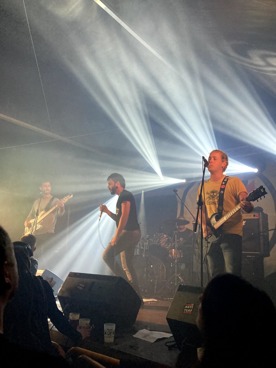 DemokraziaZero's tweet photo. Aún con el recuerdo del festi del sábado muy grabado 
plazer bat! eskerrik asko guztioi! https://t.co/BY8Dx6IXzA