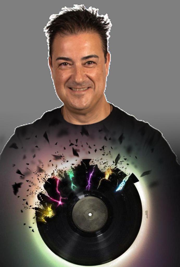 ¡Arrancamooos!

Dale la bienvenida al fin de semana con la mejor música de baile de toda la historia que suena ya en KISS FM. 
¿Te apuntas?

|| kissfm.es/player ||

#EstoEsKISS