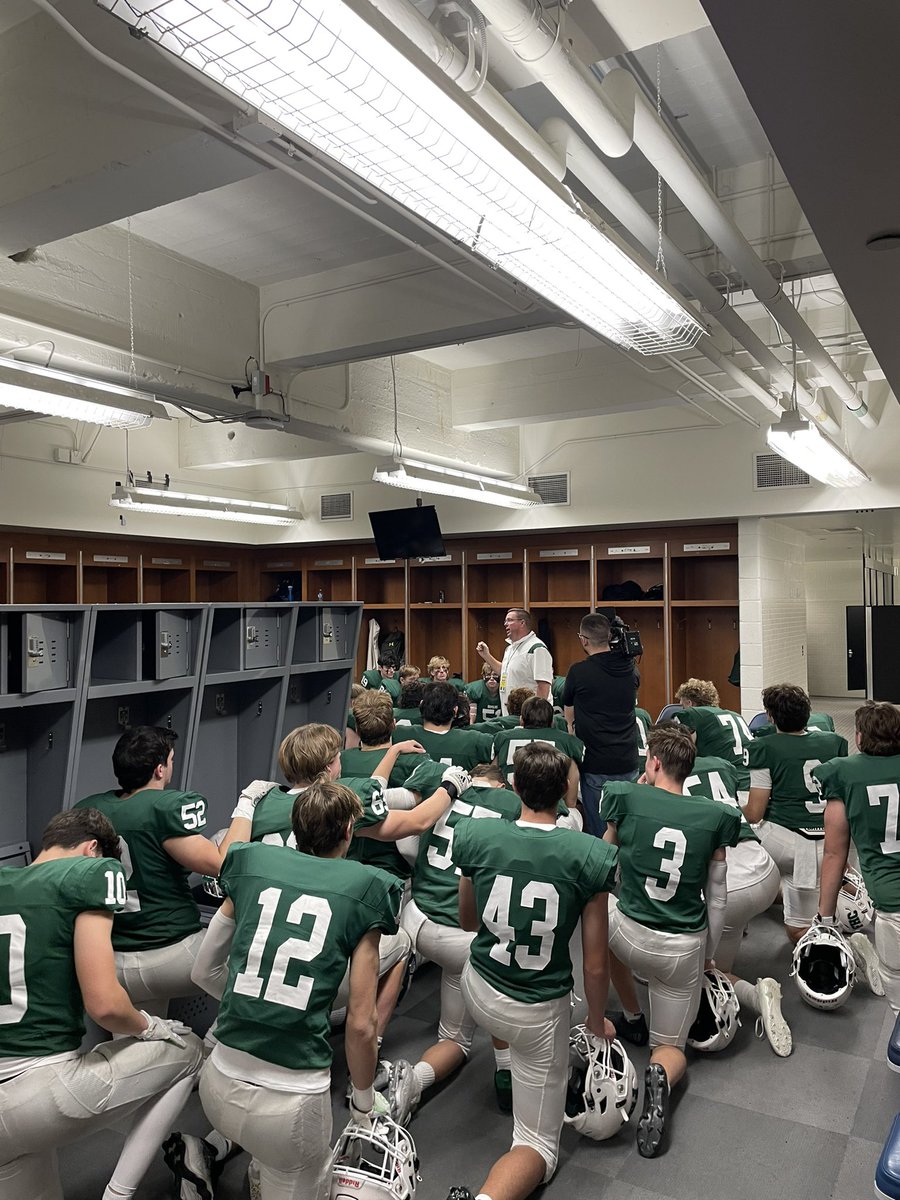 fhcsportsreport's tweet photo. On behalf of myself and the entire FHC football program, thank you for all of the support that the student body, staff, and community has shown us in this amazing ride to Ford Field. The new bar has been set, and we look forward to another amazing journey next season. https://t.co/DofLqRY1IY