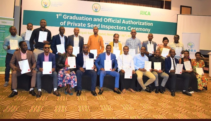AgriwinL's tweet photo. Today we are celebrating for being authorised as private seed inspectors ready to serve in seed certification leading to quality seeds,great thanks to @inspectorateRw, @rwandaagri, @agraalliance,@minicom, @oneacrefund, @UR_CAVM @IsraelinRwanda ,@rwandaagriboard https://t.co/laSGajfADe