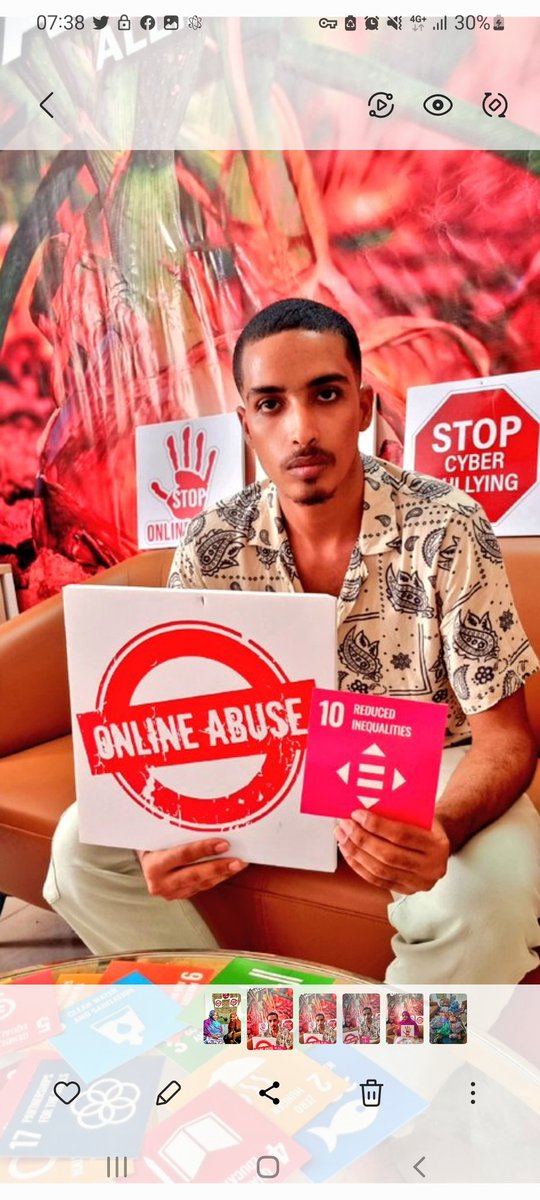 FarmGirlDJ's tweet photo. #16daysofactivism2022 
#Djibouti we are committed to #EndViolenceAgainstWomen 
I am an activist and I suffer deeply from #onlineabuse #CyberBullying
We are all #Unite this need to be stopped ✋️ #OrangeTheWorld 
@Unfpa_Djibouti @UNFPA https://t.co/AqdVnMnckS