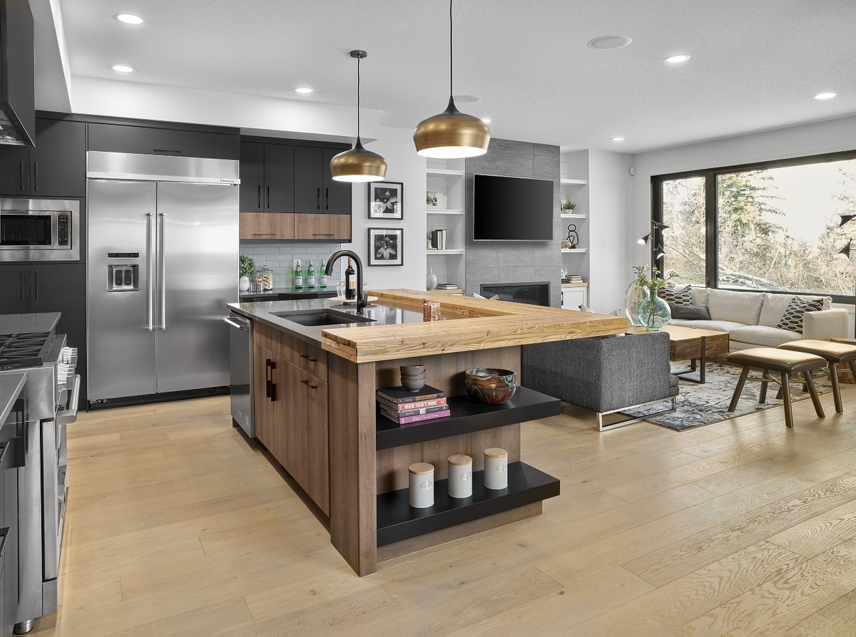 If you aren’t sure about mixing finishes, [Project ASPEN] might sway you. Featuring Matte Black painted MDF cabinets in Fusion Onyx and Laminate Monaco. superiorcabinets.us/project/aspen/
#superiorcabinets