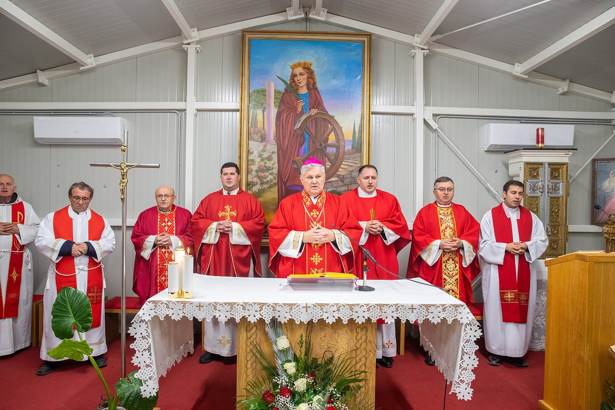 Danas smo u Komarevu proslavili blagdan sv. Katarine, zaštitnice ove župe.
tinyurl.com/jvj7dcsz