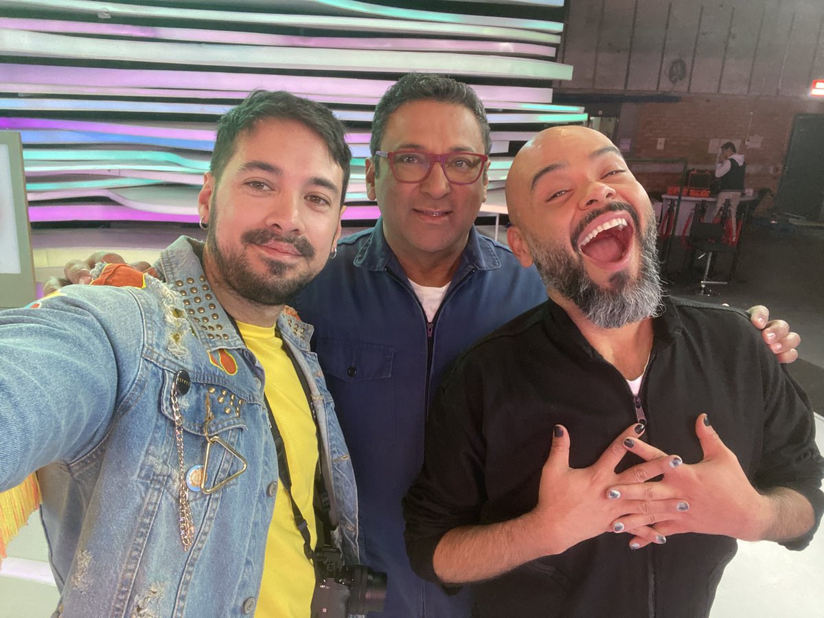 🧡🏳️‍🌈<a href="/carlitosvargasm/">Carlos Vargas</a> <a href="/Franksolano2010/">Frank Solano</a> <a href="/LaRedCaracol/">La Red Caracol</a> <a href="/ivanfotografia/">Ivan Montoya Photography</a>