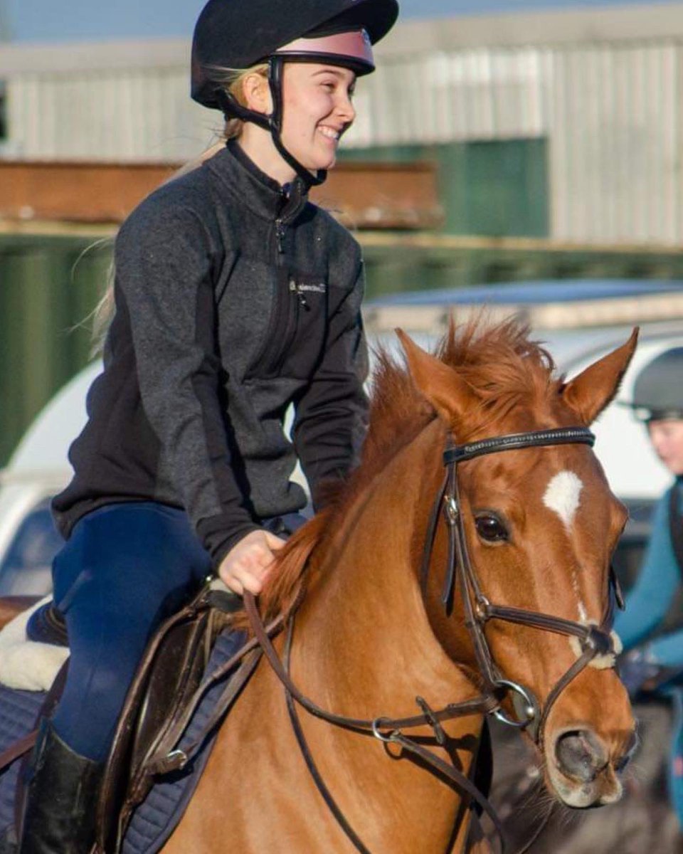 kara178's tweet photo. Fab Ben hobday clinic today at unity brook x🧡 https://t.co/SnMo5VzkVL