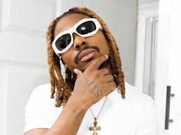 IFM923's tweet photo. #FridayNightJumpOff
with @TeamslowiceNG x @BigStanDaChamp x @iamdjspicey on #YourNo1FamilyRadio
NOW PLAYING || 'Peace be unto you' by @asakemusik
LISTEN ONLINE: https://t.co/35OAN7cTjg
APP: https://t.co/FTjqTtsIPC