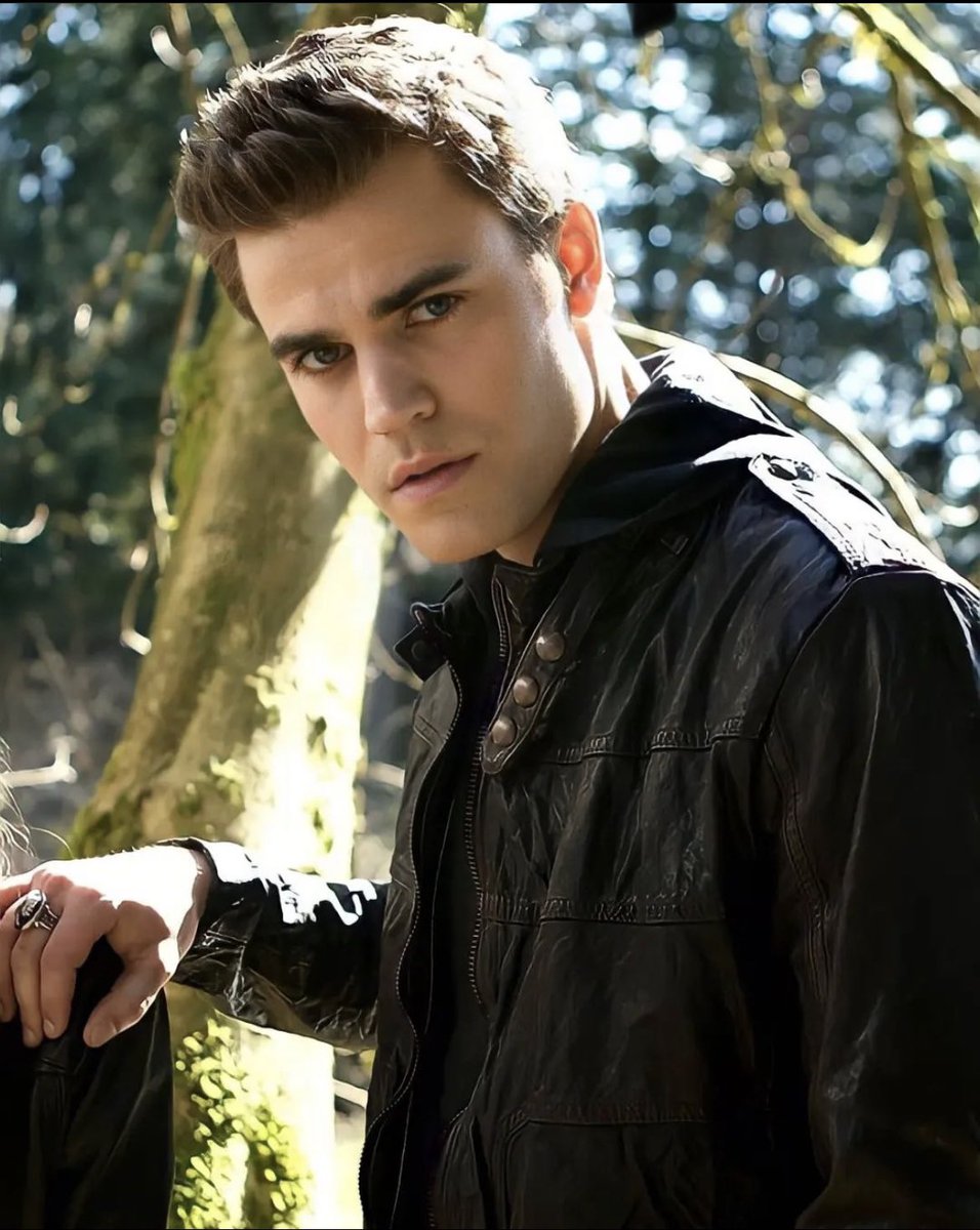 how handsome 🤤 #stefansalvatore #paulwesley #tvd #TheVampireDiaries #stelena #salvatore