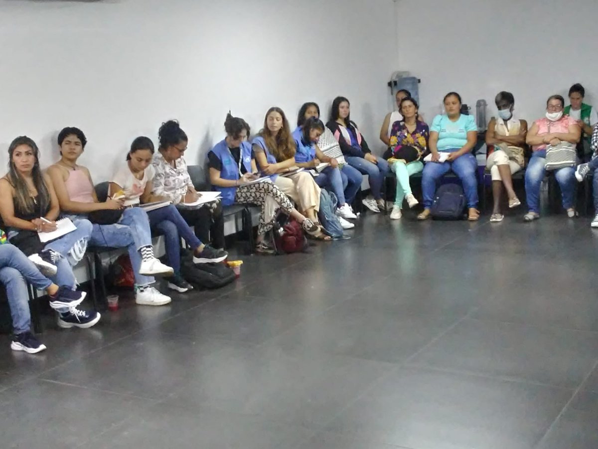 trochandosf's tweet image. Hoy se llevó a cabo en #Yopal #Casanare el lanzamiento del libro ¿Del paramilitarismo al paramilitarismo?, una producción escrita de la Fundación Rosa Luxemburgo.