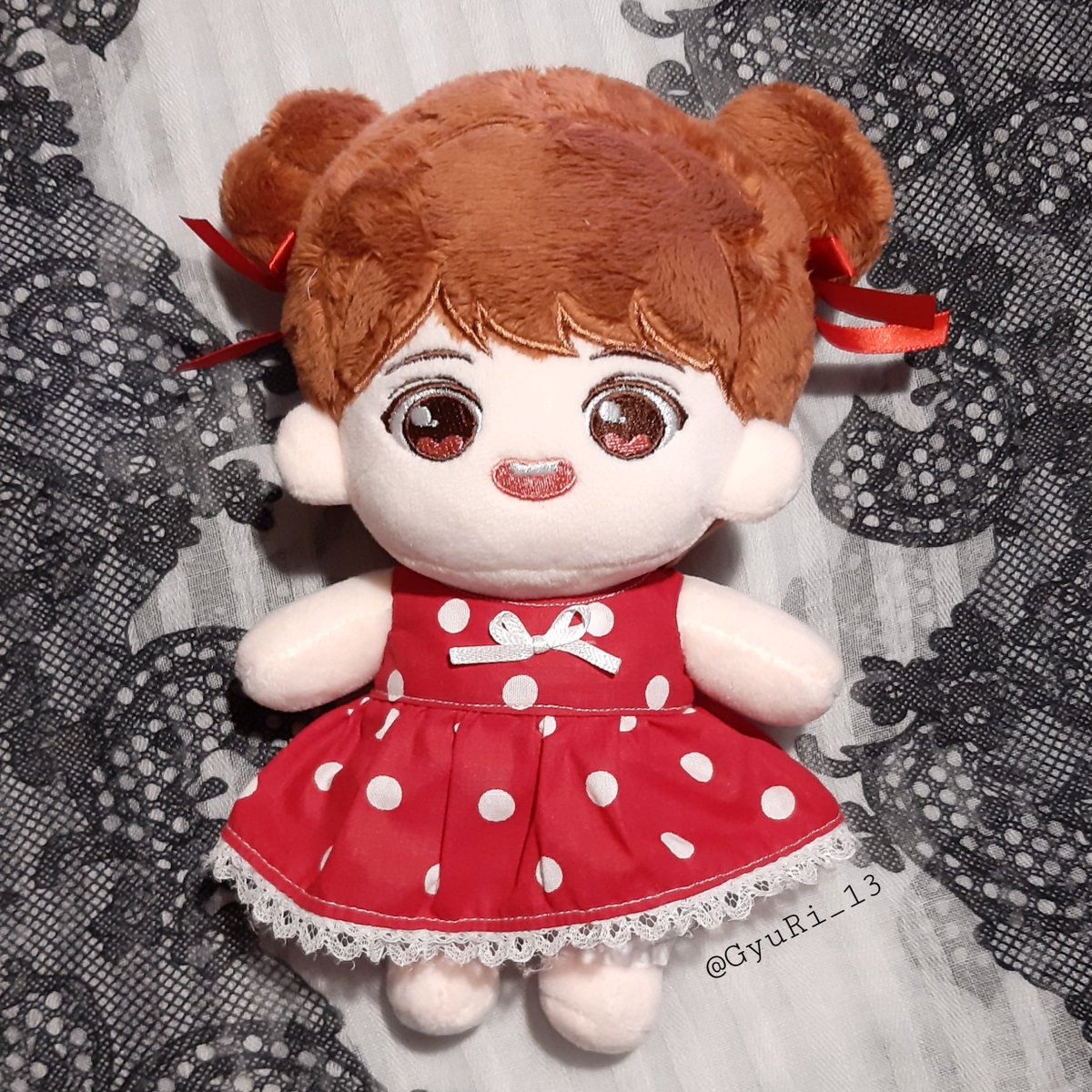 GyuRi_13's tweet photo. ¡¡ASDFGHJKL!! ¡¡Por fin tengo un doll de HeeMi y es preciosaaa!! 🥰🍒💙✨
#HEECHUL #KimHeechul #희철 #김희철 #希澈 #金希澈 #ヒチョル #HeechulDoll
P.D. ¡Muchas gracias a @berrybunnyhyuk por ayudarme a conseguir a mi HeeMi! 🫰😊 https://t.co/l2MHnt6vkx