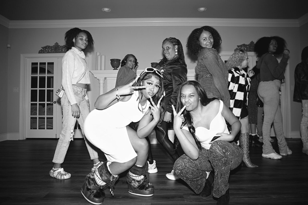 shuotaiduo's tweet image. Could not have asked for a better pre-game for my bday (aka thanksgiving) 😂❤️❤️❤️❤️❤️❤️ love my family with all my heart