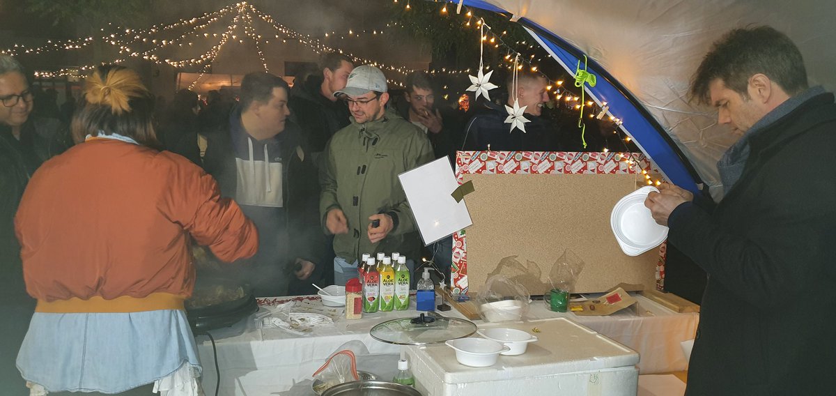 CompensationNet's tweet image. Today we, @Web3UserGroup, where compensatiin.network is a project of, made our first x-mas charity event. Thanks to all who helped 🙏❤️👋