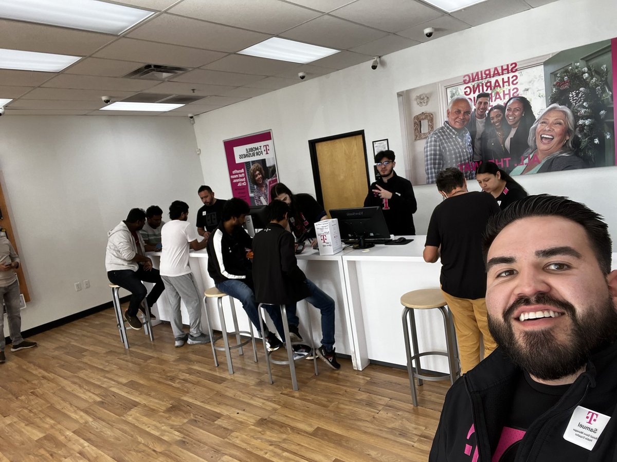 Deals on deals for everyone ✨💥 Home Internets, Tablets, and Voice lines going out! @jszostek @MORichardJames @Thee_ROC @TCCMobile @BrettKennedyTCC