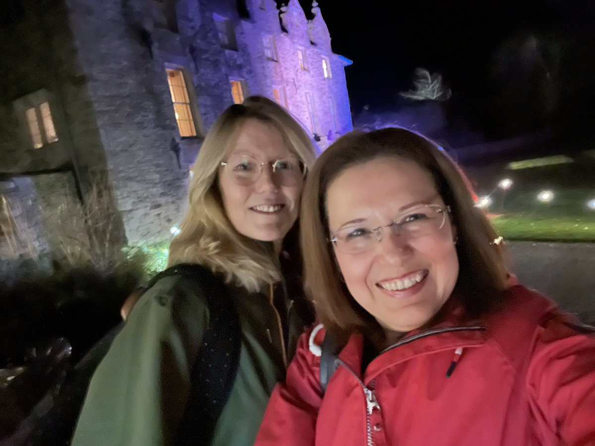 ElenaRF's tweet photo. What a lovely evening we had at @hayfestival and what a gorgeous venue #haycastle @Tracy_Henning27 ๐ https://t.co/oapq3HK8p1