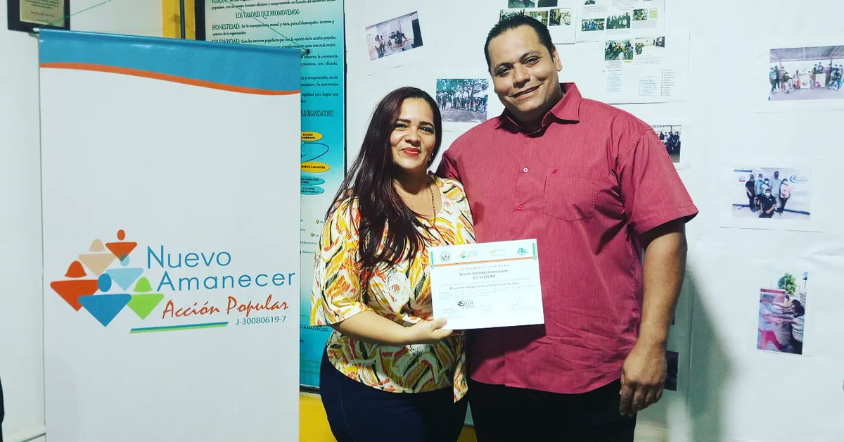 Sanfcopropone's tweet photo. Nivia Fonseca, Osmer Albornoz y la coordinadora Bernarda Quintero, hicieron entrega de los certificados a los veedores y veedoras del proyecto La Gente Propone en el municipio San Francisco. 

#LaGentePropone 
#SomosCESAP 
#IncidenciaPública 
#ParticipaciónCiudadana https://t.co/51RfQBPOiv