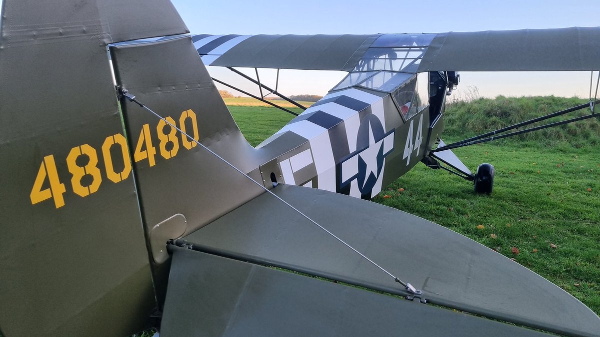 Duxford to Audley End on a lovely (but breezy) autumn day. 🍁🍂🌬️
#AudleyEndAirfield #PiperCub #L4Grasshopper #IWMDuxford #GIFlight #VintageFabrics #AircraftMaintenance #AircraftRestoration #DopeAndFabric #AircraftFabric #AircraftPaint