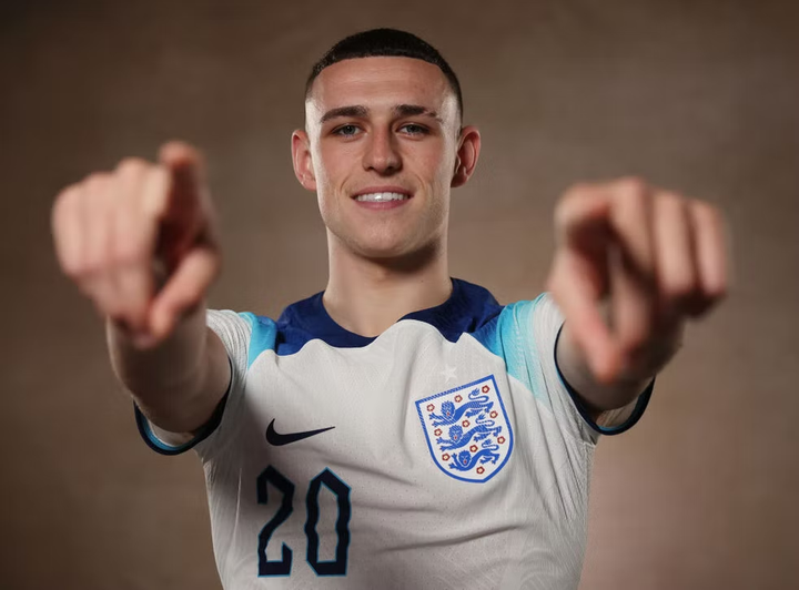 Dear Gareth,

Please bring this man on the next time England play.

Yours sincerely,

England fans everywhere. 🏴󠁧󠁢󠁥󠁮󠁧󠁿
