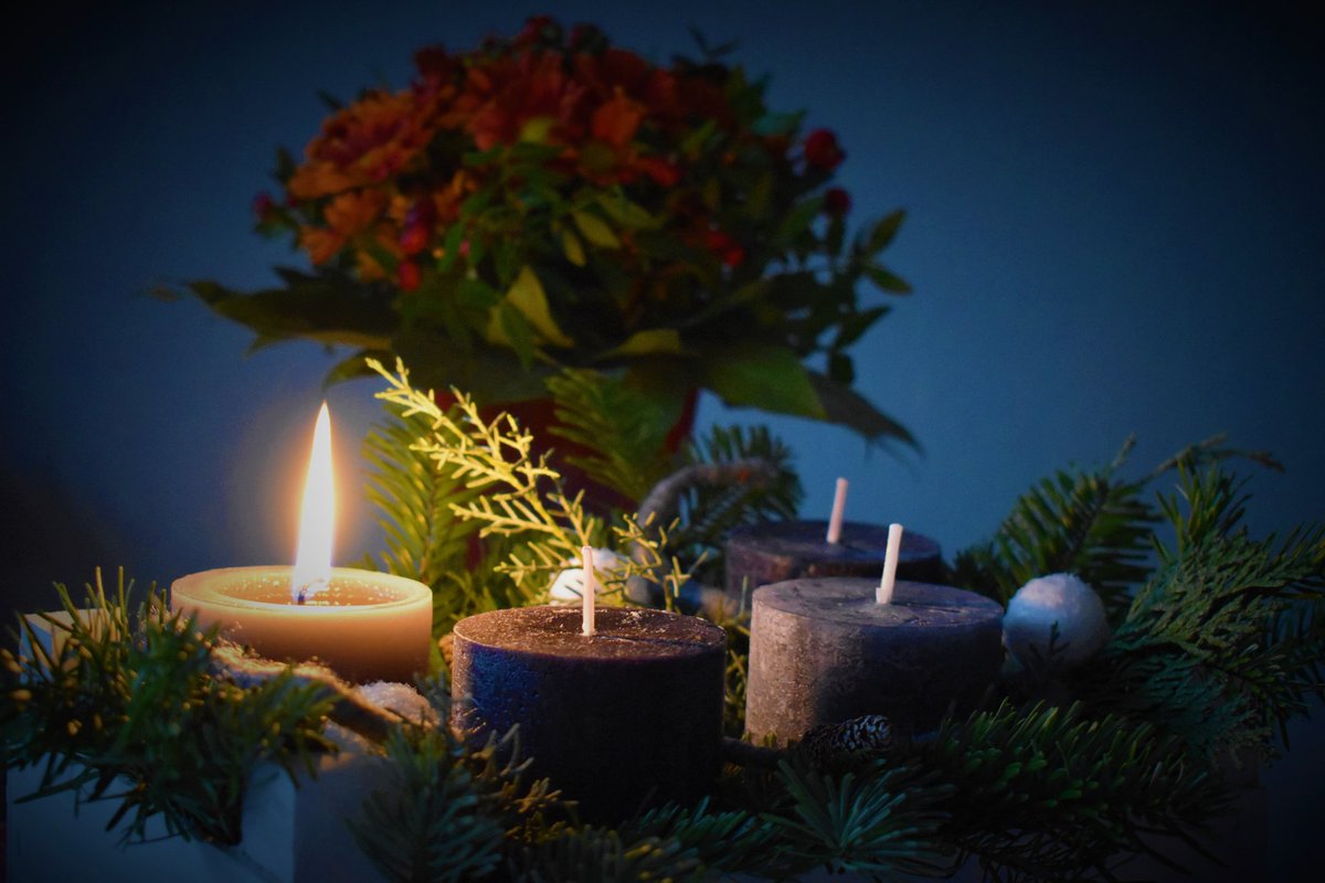 prayertopen's tweet photo. At a time when the world needs more hope, Week 1 of Advent is almost upon us. #advent #CatholicTwitter https://t.co/u69lC7XCcB