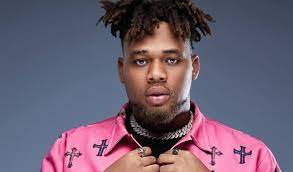 IFM923's tweet photo. #FridayNightJumpOff
with @TeamslowiceNG x @BigStanDaChamp x @iamdjspicey on #YourNo1FamilyRadio
NOW PLAYING || 'Italy' by @BNXN
LISTEN ONLINE: https://t.co/35OAN6VhUG
APP: https://t.co/HjymqgUWLU