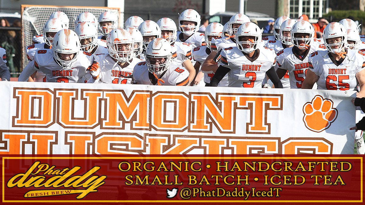 🏈: Story &amp; pics of <a href="/DumontHuskies/">Dumont High School Athletics</a>' 17-0 win over <a href="/FootballTenafly/">Tenafly Football</a> in a Turkey Day tradition now posted on northjerseysports.com.

DIRECT LINK: tinyurl.com/bdxwnvps