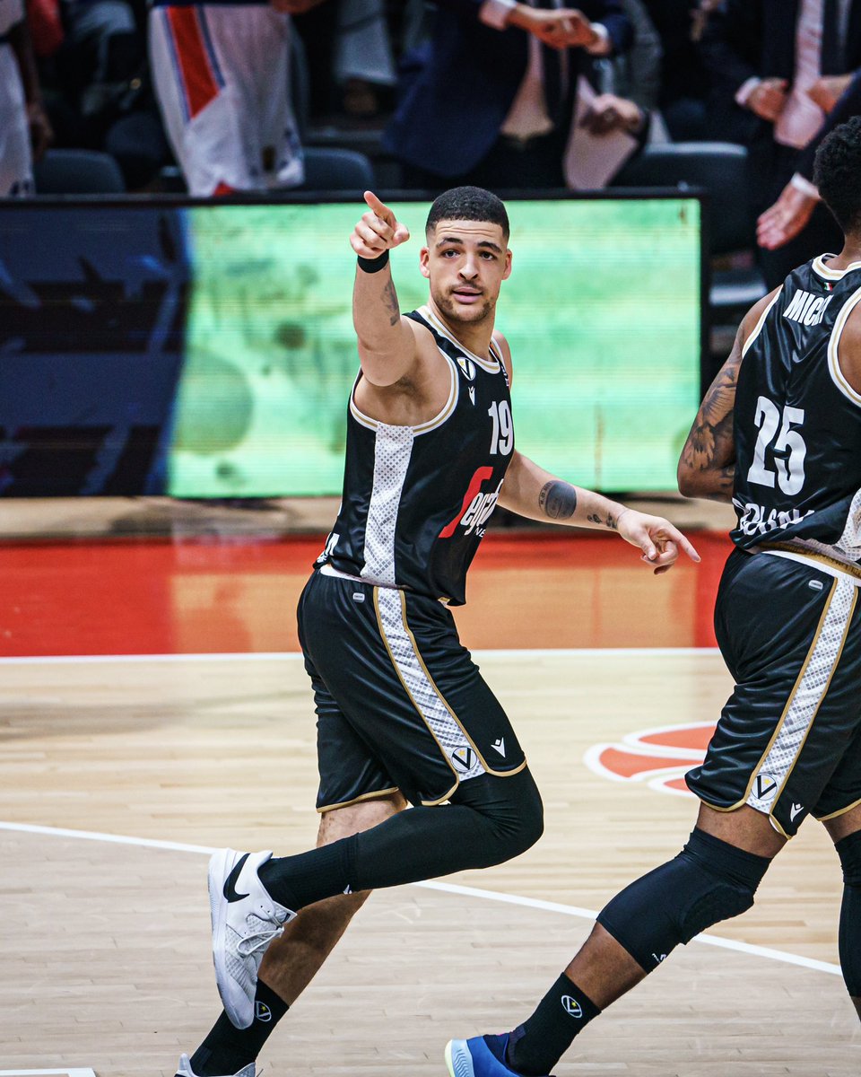 VirtusBo's tweet photo. That’s the spirit 😤

#AmoreInfinito #EveryGameMatters https://t.co/pPQIrgm1vo