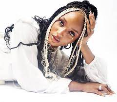 IFM923's tweet photo. #FridayNightJumpOff
with @TeamslowiceNG x @BigStanDaChamp x @iamdjspicey on #YourNo1FamilyRadio
NOW PLAYING || 'E dey rush' by @ayrastarr
LISTEN ONLINE: https://t.co/35OAN7dr8O
APP: https://t.co/drqCErsrTr
