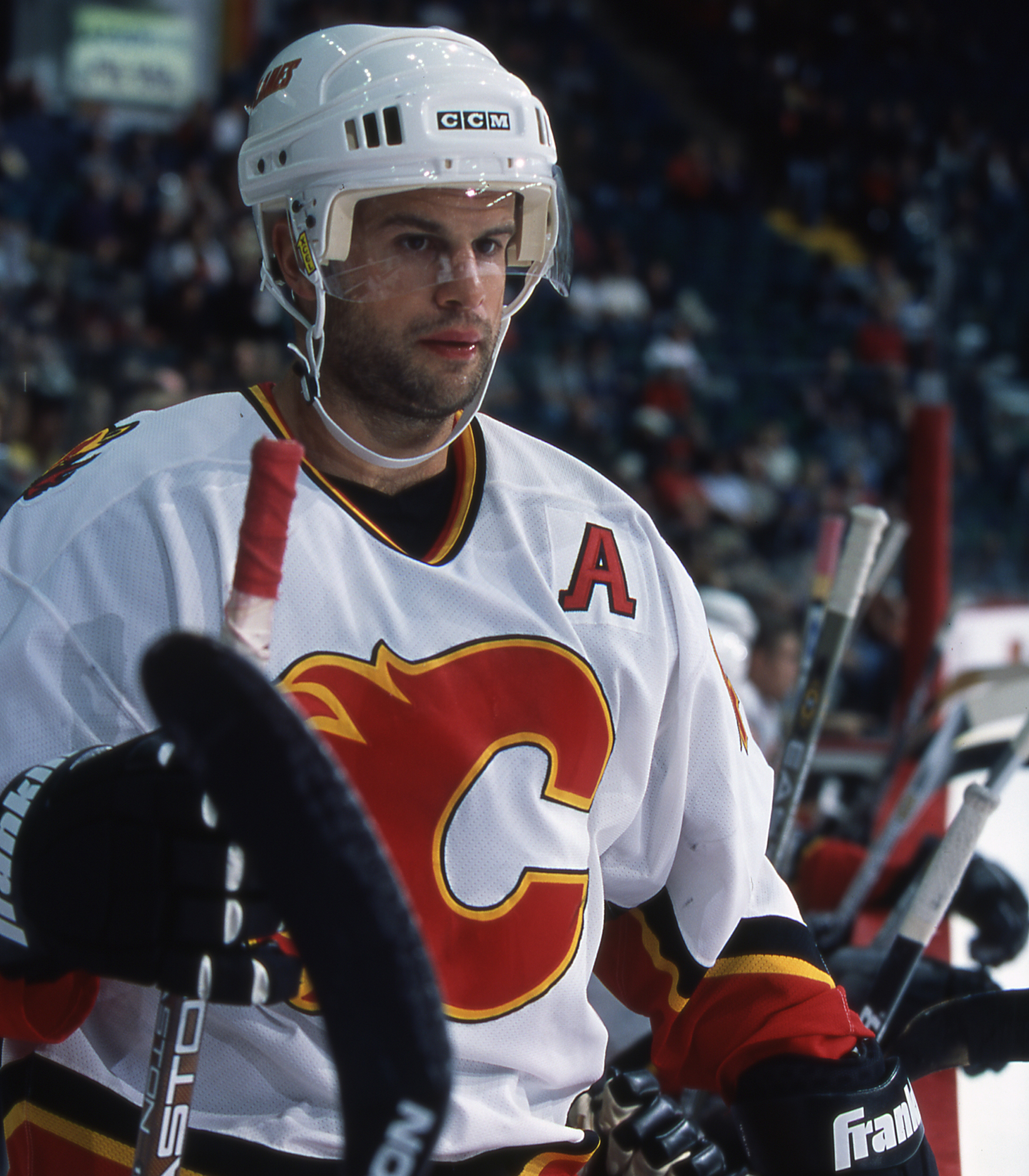 Happy 48th birthday, Rob Niedermayer!

Through 111 games with the he put up 38 points and 91 PIM! 