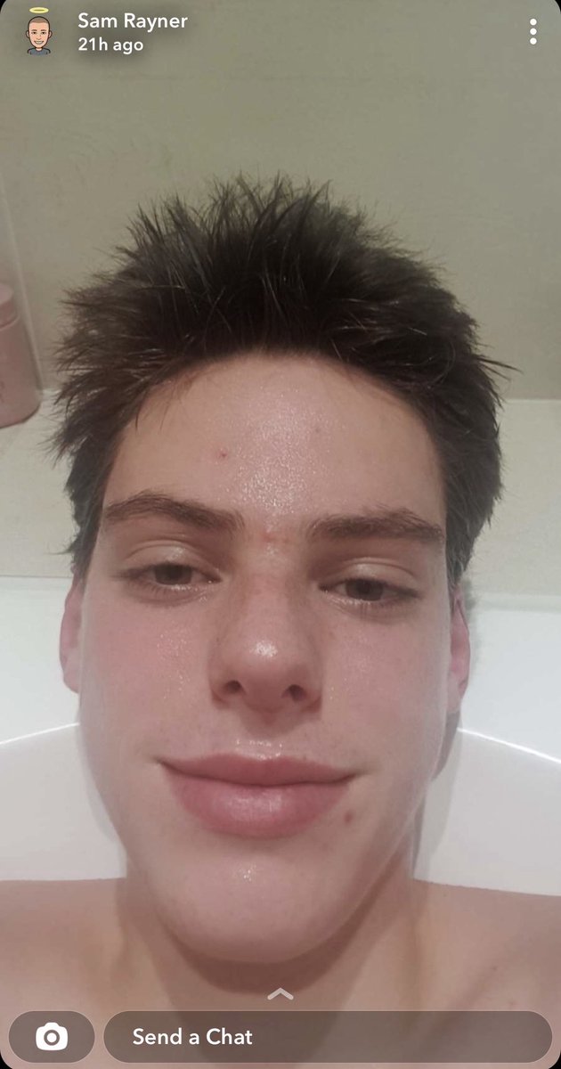 DanFaithfull's tweet photo. @ben_hook1 @SamRayner @alfiemollaghan6 Nah my boyfriend hotter than that fool https://t.co/TxWQcLBFnW