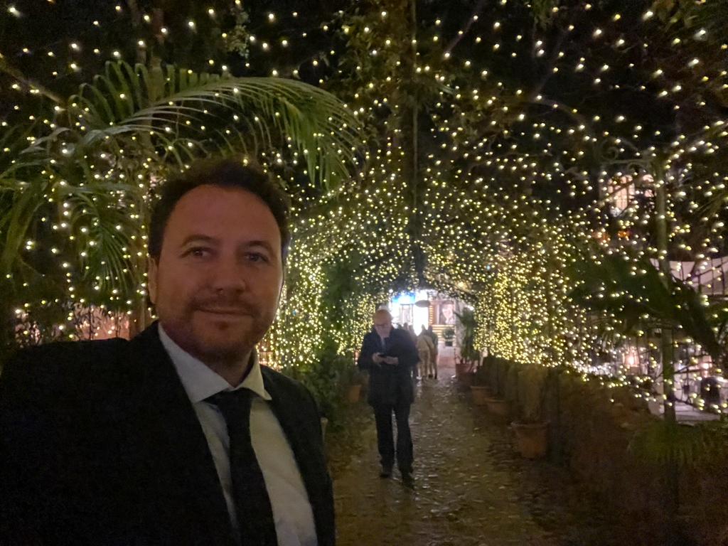 RuizBallesteros's tweet photo. En los #premioscit del @citmarbella https://t.co/z06wsF0fBN