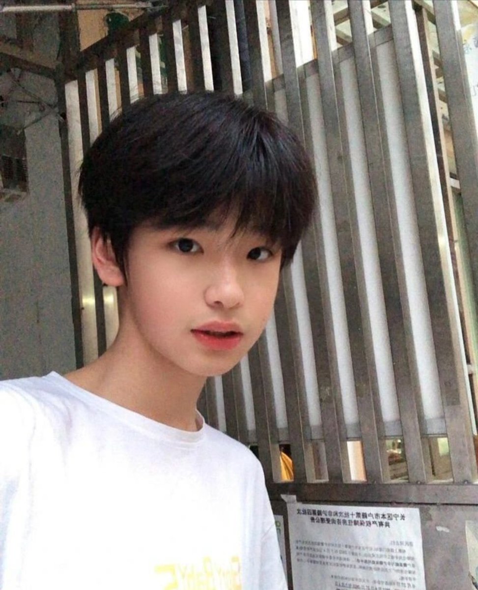 Mevander3's tweet photo. #skinnyboy #superhandsome #sexylip #handsomeboy #supercuteboy #cutestboy #cutenessoverload #handsomepinoy #blueboy #cuteboy #cutepinoy #teenboys #handsomethai #handsomeindo #handsomeviet #tiktokphilippines #tiktokdance #pinoyboy #cowokganteng #cowokcute https://t.co/LI0Mm1tOXS