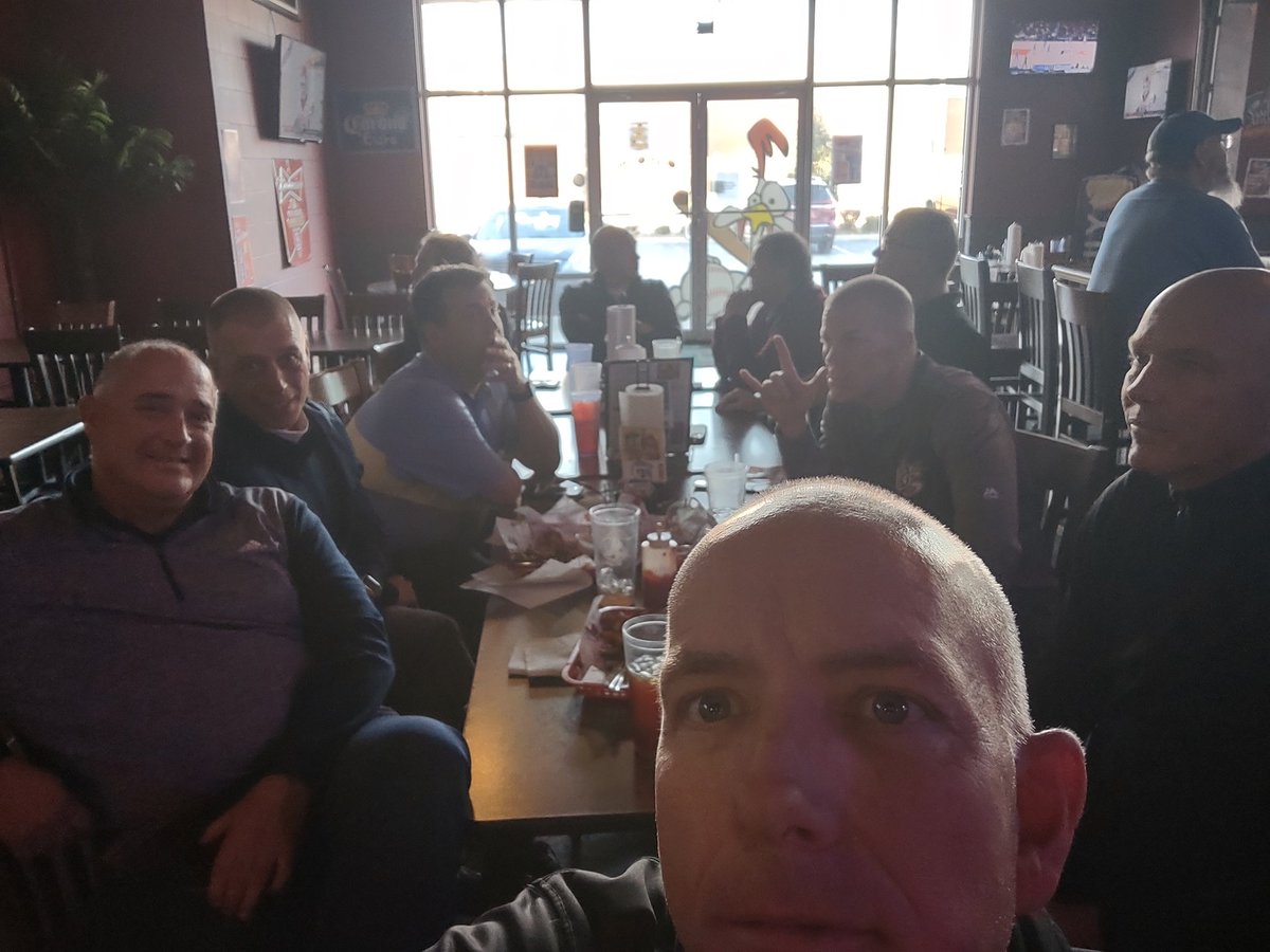 mikedurham40's tweet photo. On the road again. Playoffs round 3...#getemright https://t.co/Az1DMWOySJ