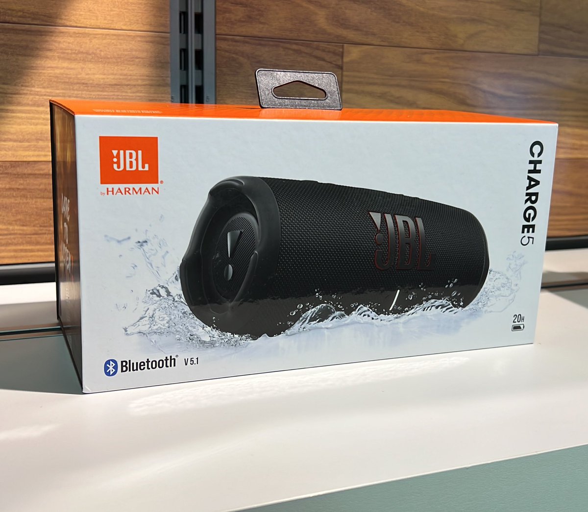 RyanCWareham's tweet photo. Lauryn Mort at AT&amp;T Wareham chose the JBL Charge 5 to show off this Black Friday! Pure portability and quality. #LifeAtATT #wiNEeverything #AccessoryAmbassador. https://t.co/KtjJJgfaqP