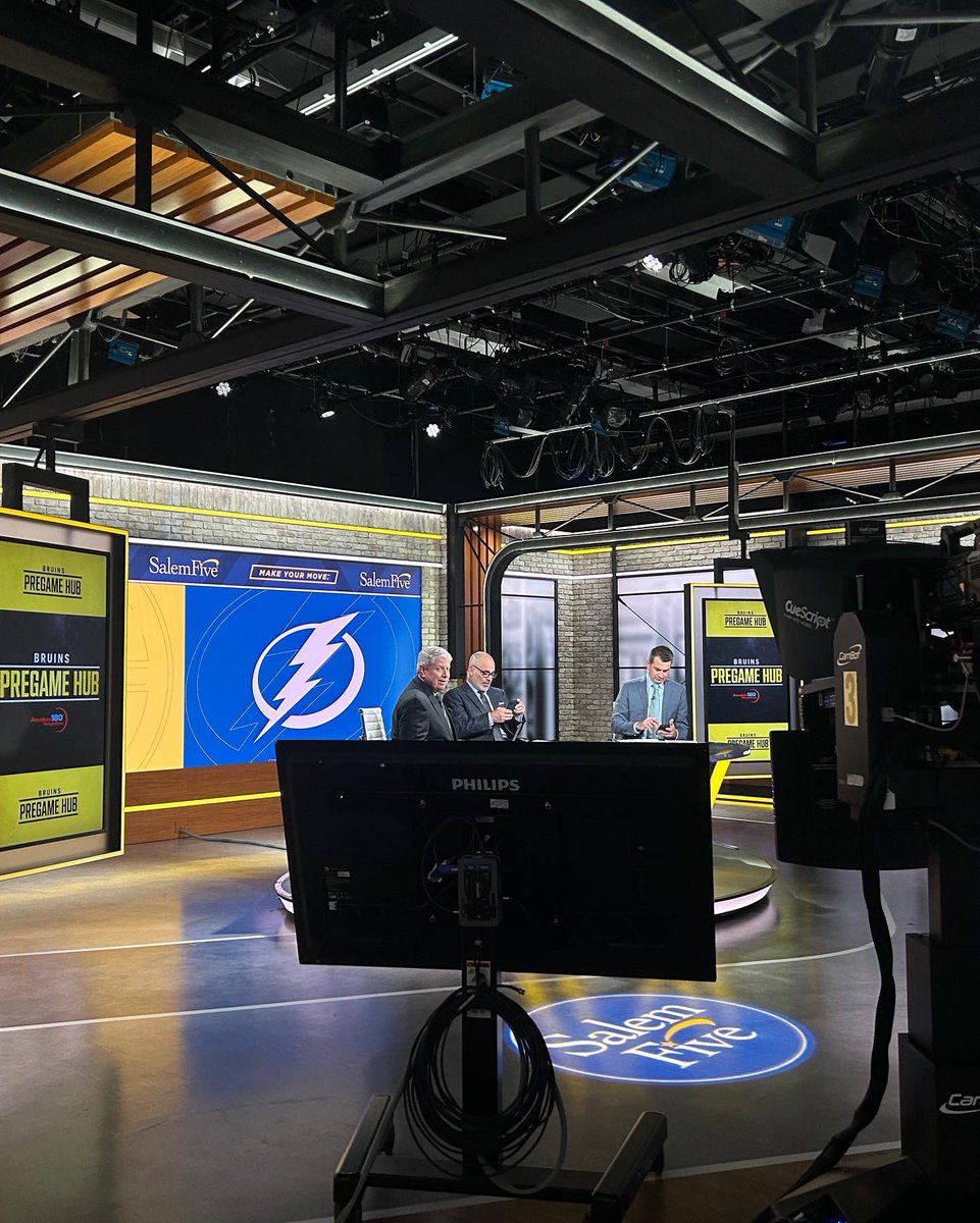 umbslasa's tweet photo. Earlier this week our students got a chance to visit the @NESN studios to see everything that goes into a broadcast! They also heard from a few NESN employees about their career paths. We are so grateful to the folks over at the studio for a great experience! @NESNCareers https://t.co/o3KZJIHb5Y