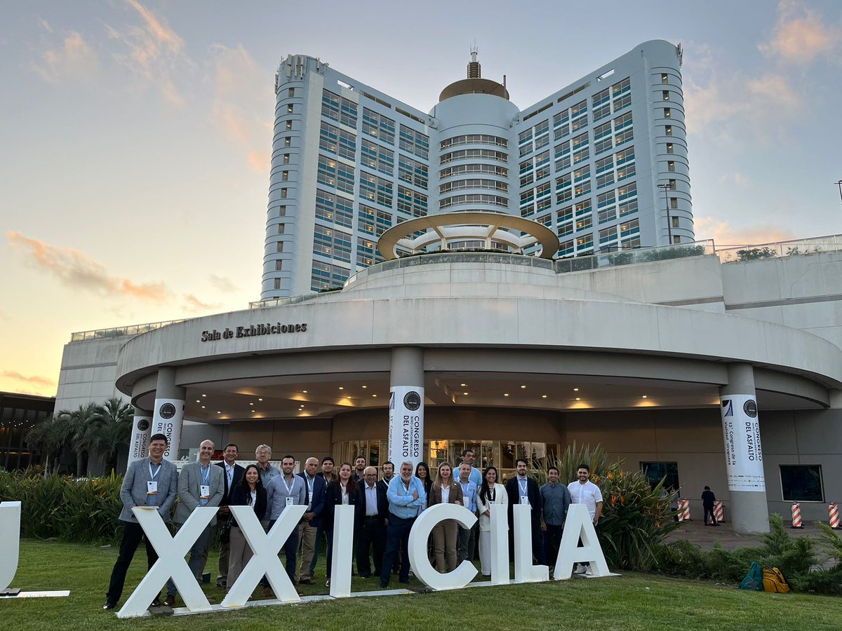 Excelente jornada en <a href="/CilaXxi/">CILA XXI</a> 🇺🇾 presentando trabajo colaborativo desarrollado en <a href="/ubbchile/">U. del Bío-Bío</a> y <a href="/Uniandes/">Uniandes</a>