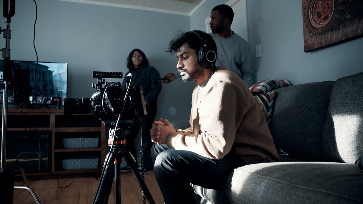 Just wanna say:

My dad was a taxi driver.

My mom's first job in this country was working at the McDonalds drive thru.

i'm grateful every single day cause what i do as a career doesn't even feel real to me. &amp; always thankful for everyone that's given me these opportunities.