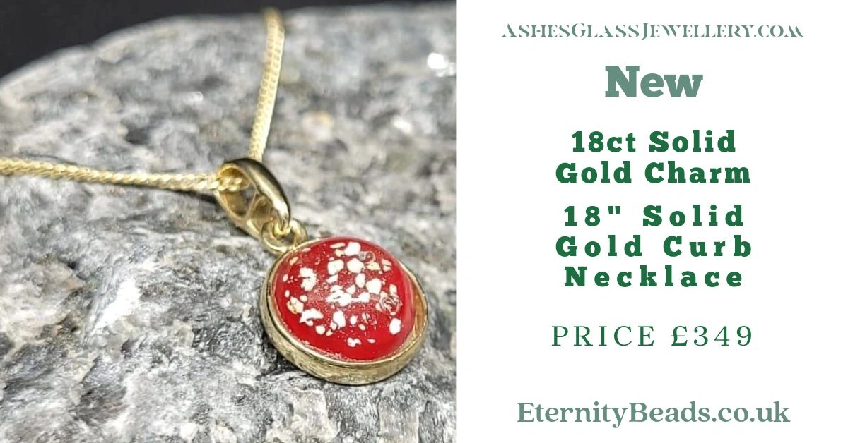 Eternity_Beads's tweet photo. https://t.co/HqAO4QOTeY
New Solid 18ct Gold Charm and Curb Necklace ashes glass memorial jewellery £349. 
Stunning handcrafted ashes-infused memorial glass set within a beautiful solid Gold 10mm pendant necklace, on a solid Gold 18" curb chain.

#Gold #memorial #Glass #petloss https://t.co/9npIo2LNsd