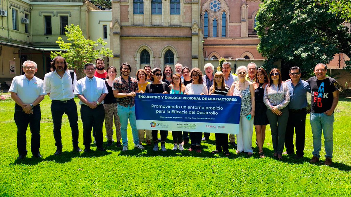 apciagencia's tweet photo. #APCI participó en el encuentro de diálogo regional de #multiactores: “Promoviendo un entorno propicio para la puesta en práctica de los principios de Estambul en la eficacia para el #desarrollo”, realizado en Argentina los días 24 y 25 de noviembre. 👉 https://t.co/3XrSG9xA9y https://t.co/AkVxKXfWHD