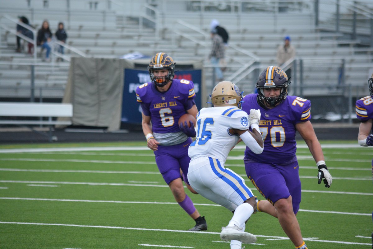Playoff Final!
Liberty Hill  37, Alamo Heights 32
Last year's playoff game was a 43-40 win for Liberty Hill
Lowest scoring winning score in a playoff game for Liberty Hill since 24-6 over El Campo in 2019. They've gone 50+ 10 times since then.
