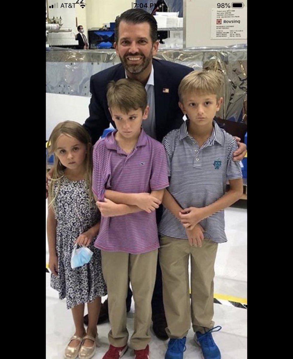 RandyKaus's tweet photo. When you're forced to spend #Thanksgiving with your dad and the whore he left your mother for.
#RepublicansAreTheProblem
#RepublicanFuckery
#DonaldTrumpJr
#DonaldTrump
#Republicants
#Republitards
#Republicans
#Trumplicans
#QAnonCult
#TrumpCult
#QAnon
#MAGA
#Trump
#GOP
#FBI https://t.co/u6PiO8DV2Q
