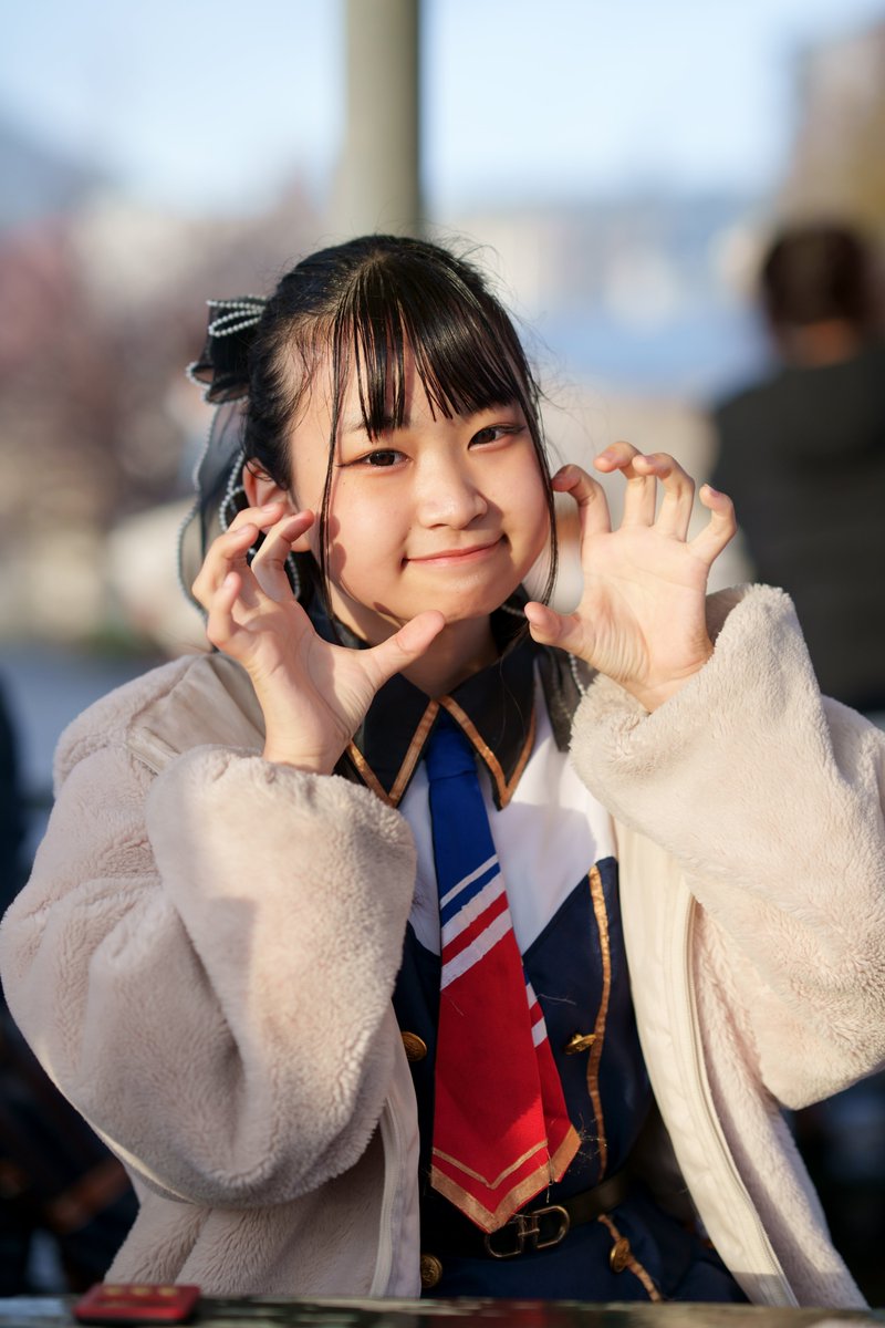 gogoKouji's tweet photo. 猫羽るなさん（愛Dream、TEAM DREAM）。11/23(祝)、門司港レトロ中央広場。

#猫羽るな #るーちゃん #愛Dream #TEAMDREAM https://t.co/BmNeIEBFro