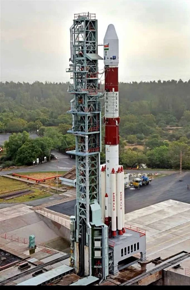 ebuzzprocom's tweet photo. #ISRO will launch #PSLVC54 with #Oceansat3 and 8 #NanoSatellites at 11.56 IST today.
This will be the 56th flight of the #PSLV from India & the 5th and final launch of the vehicle in 2022.
#ISROSpaceTutor
@InfoGujcost @GujScienceCity https://t.co/tx8y0ughWZ
