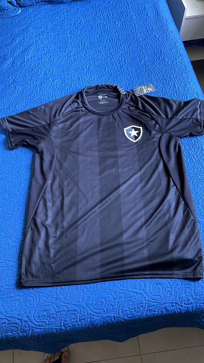 DigoFlintz's tweet photo. @_thiagofranklin Não comprem! 
Não comprem! 
Não comprem!

Uma putaria com a cara do torcedor a qualidade lixo dessas camisas 

Sem falar no short que chegou! A coisa mais ridícula que já comprei. Em resumo! 400 reais jogados no lixo. Sem falar na espera de 46 dias pra receber
@JohnTextor https://t.co/4riOMV4WB3