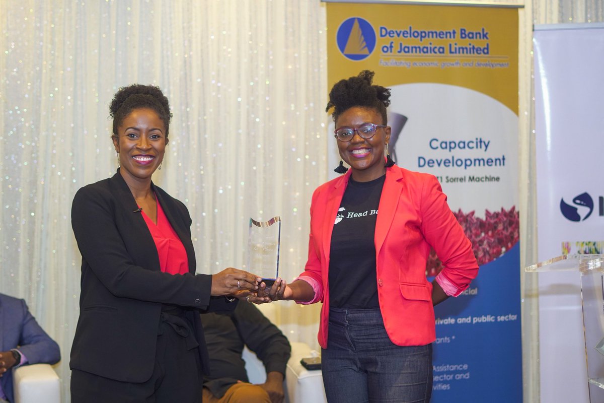 And our first place winner is… Tanya Batson-Savage! 🥳

Congratulations to you Tanya and all the best! 🙌🏾

#BestPitchForward 
#BPF2022
#InvestorPitch
#CCI
#KingstonCreative 
#DowntownKingston