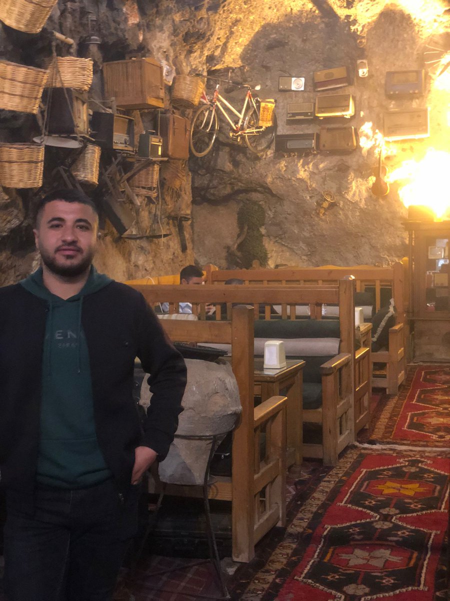 weinblack's tweet photo. sevdiğiniz insanlarla gezin, görün, gülün, eğlenin, içinizde asla birikmişlik bırakmayın❣️ https://t.co/vsl3SUCafY
