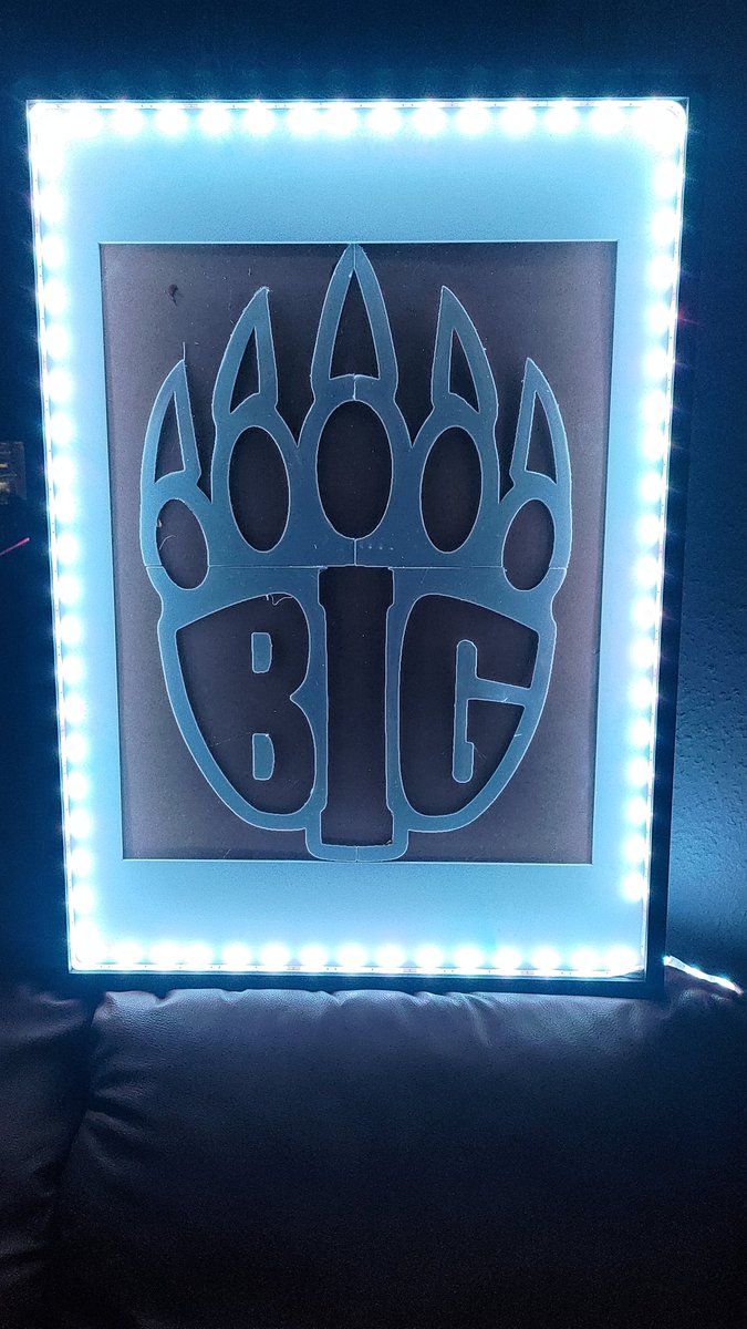 exe_rift's tweet photo. Selfmade Bilderrahmen von dem besten CS:GO Team der Welt 
#GoBig #Selfmade #3DDruck https://t.co/L8MUCIgEFL