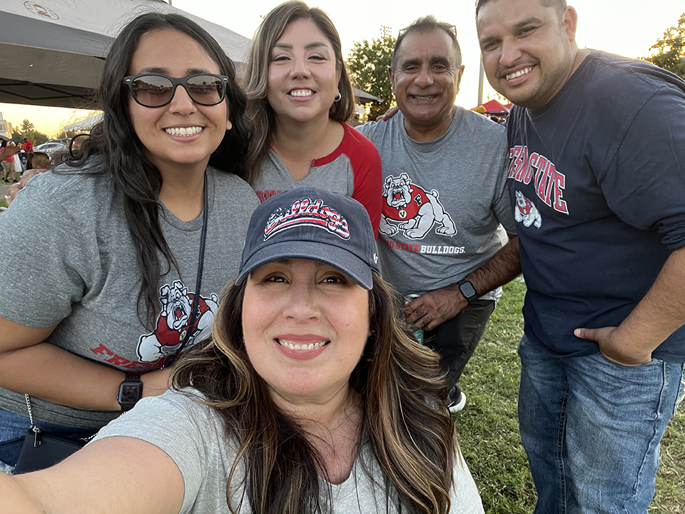 KitchellCos's tweet photo. #Kitchell employee-owners know how to work hard AND play hard! Our Central Valley team went out to tailgate and support the home team as Fresno State faced off against San Jose State last month. Go Dogs! #kitchellcem #kitchellconstructionmanagement #kitchellculture https://t.co/WoHwpmWPV3