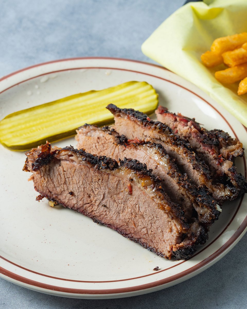 azbbqshack's tweet photo. How to quickly become everyone's favorite family member 👉Give the gift of delicious food and drink! Purchase gift cards for your friends and family today!. https://t.co/HakblkDEgP https://t.co/IUVE03qOKJ