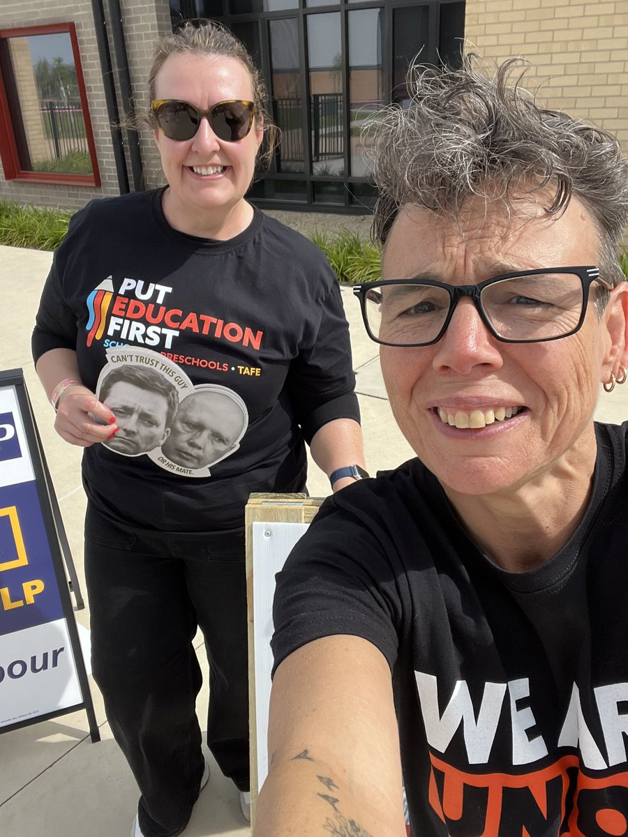 WilStracke's tweet photo. This is Erin. She cares passionately about public education. Sheโs telling people how important their vote is to ensure our teachers are supported and why that means they should *not* vote Liberal. #puteducationfirst #vicelection #Vicvotes22 #springst #weareunion https://t.co/8ueKuHuwSF